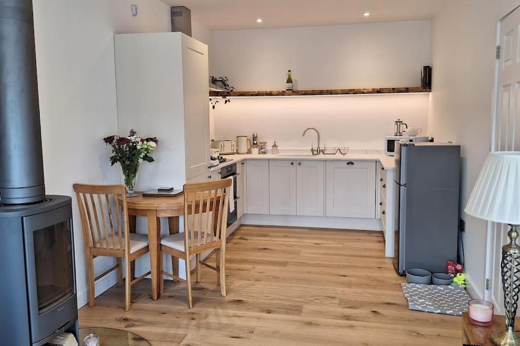 Rural Cornish Cottage Труро Екстериор снимка